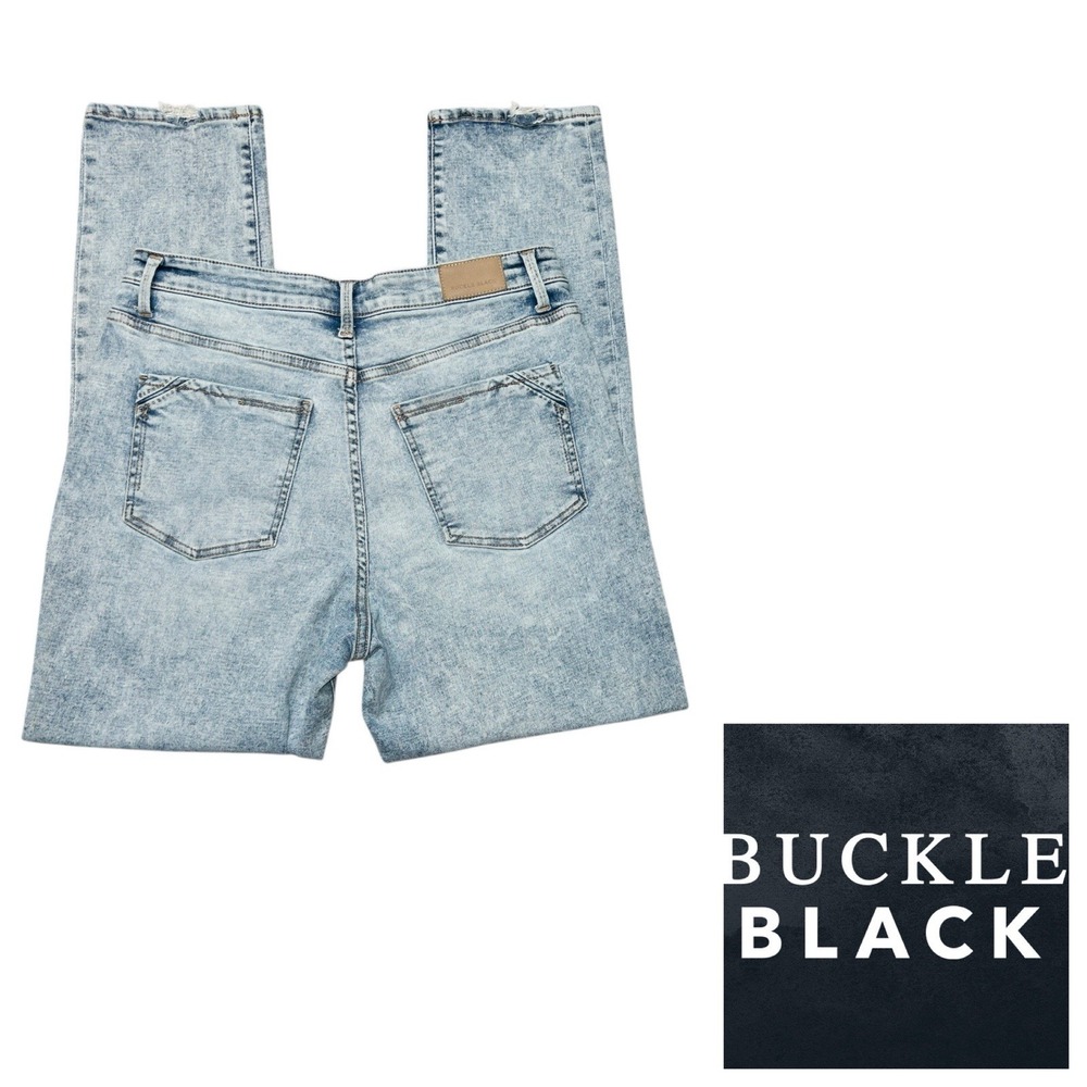 Buckle Light Wash Bootcut Women's Jeans